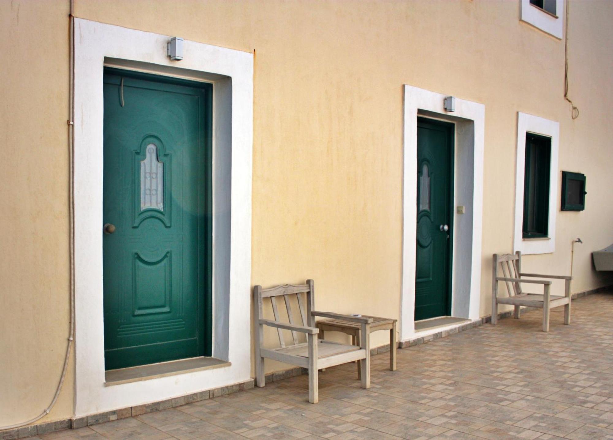 Thalassa Apartments Ретимно Екстериор снимка